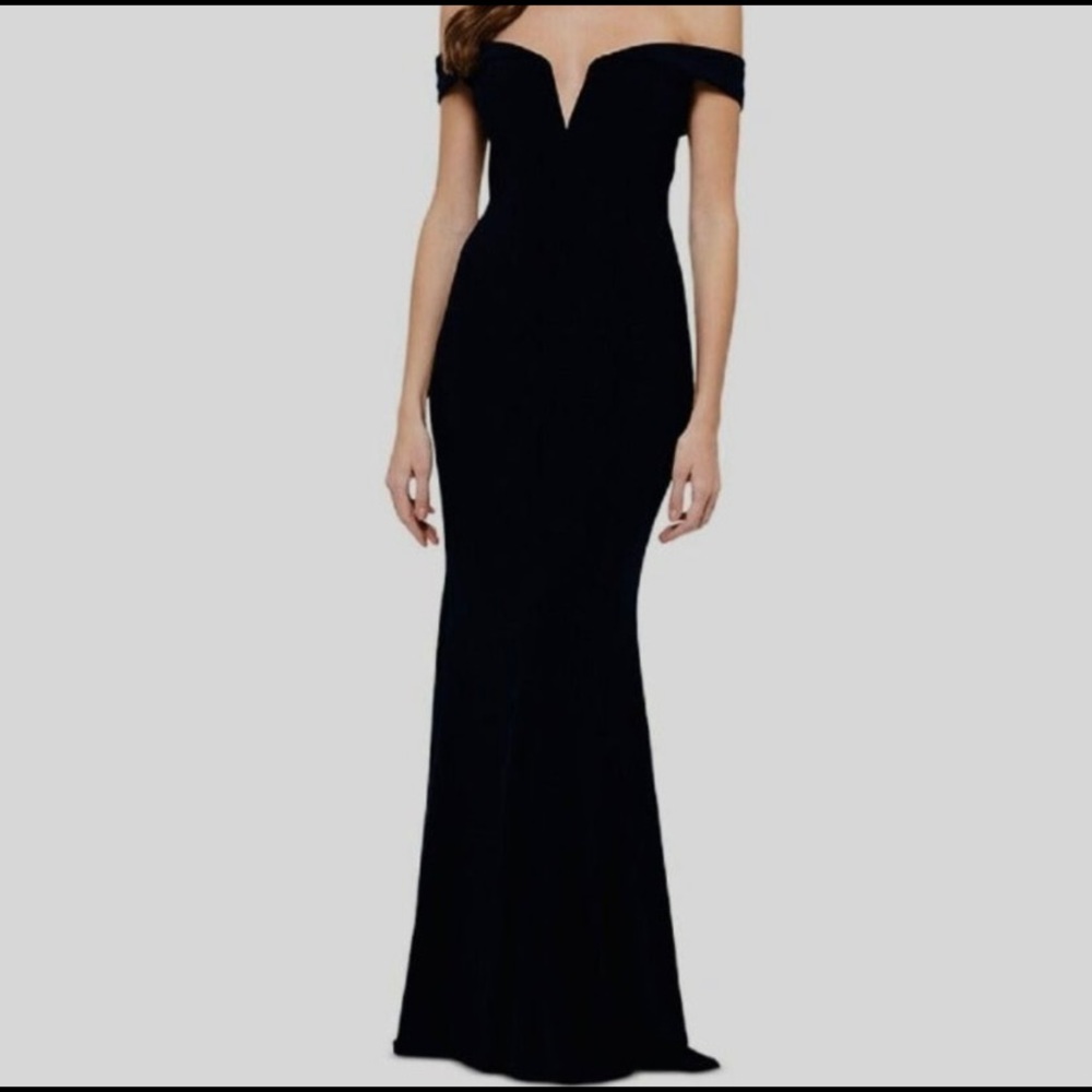Black floor length off the shoulder formal dress!